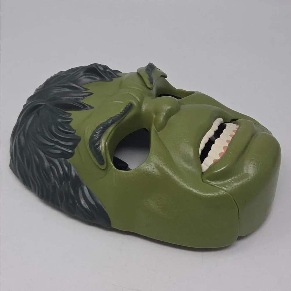 Marvel Hulk Mask with Adjustable Strap Moving Mouth & Eyebrows Hasbro Costume